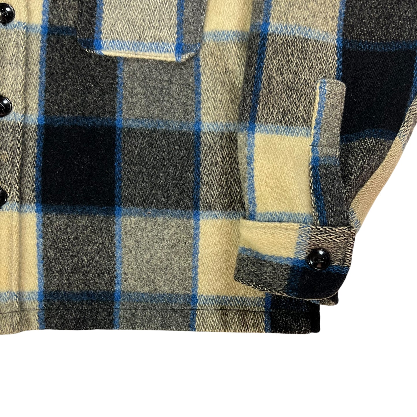 Vintage 1970s Woolrich heavy plaid flannel button up (XL)