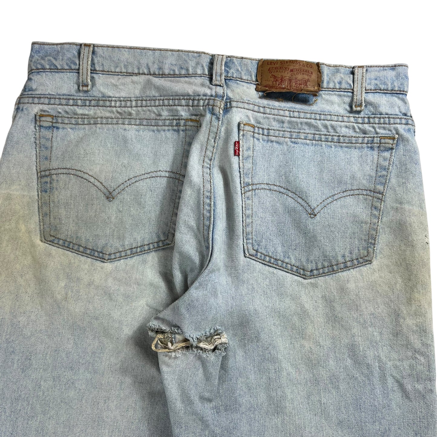Vintage 90s Levi’s 550 distressed jeans (36x29)