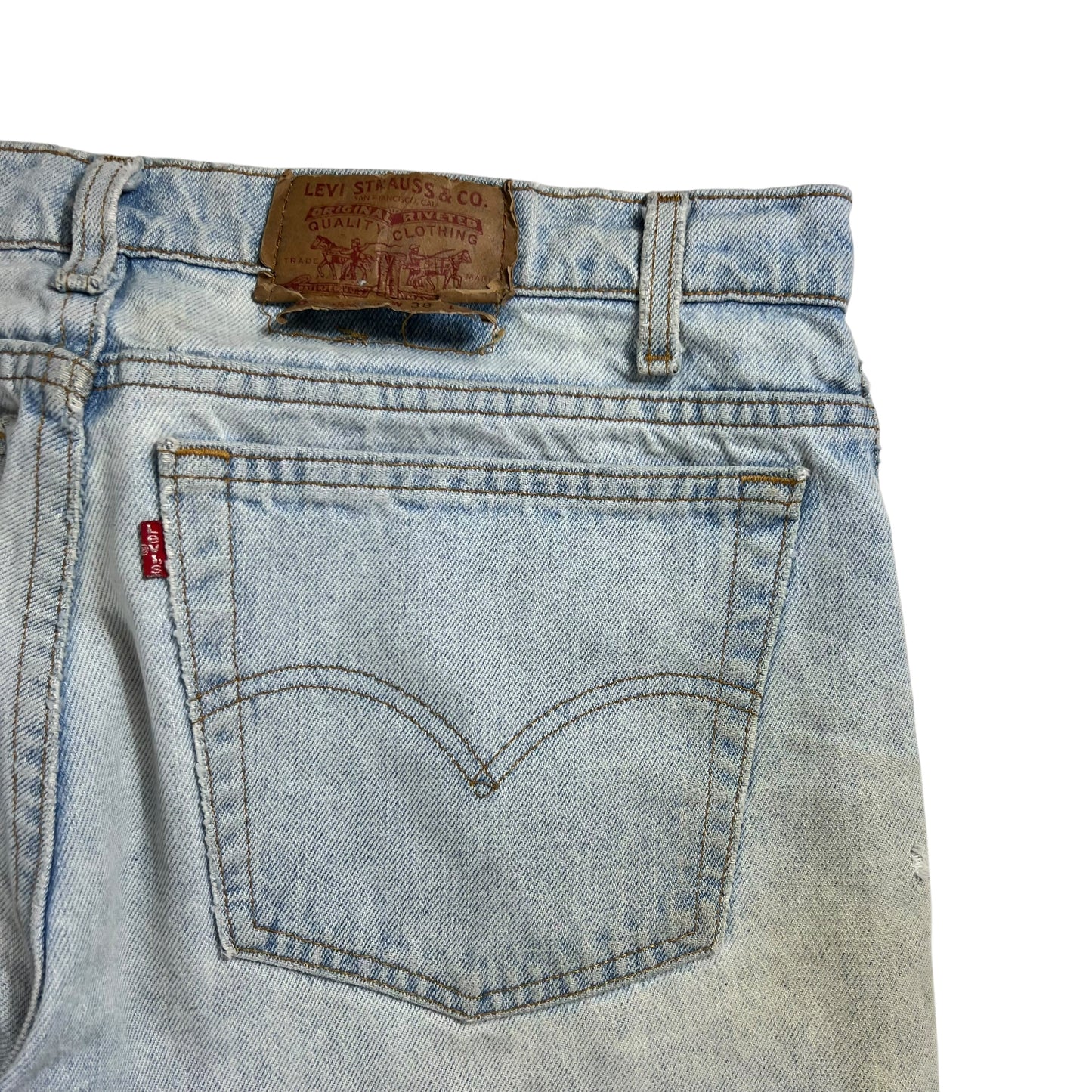 Vintage 90s Levi’s 550 distressed jeans (36x29)