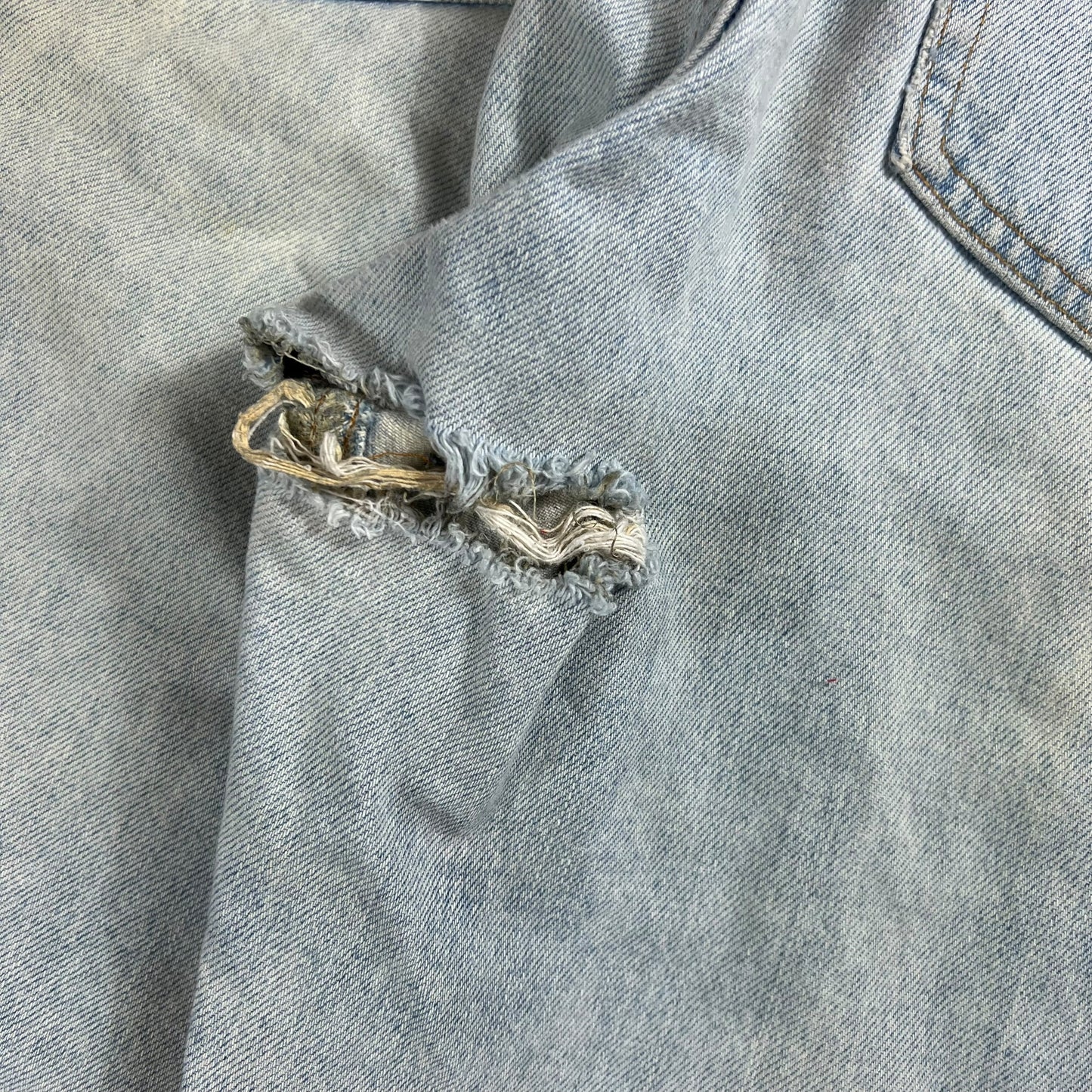 Vintage 90s Levi’s 550 distressed jeans (36x29)