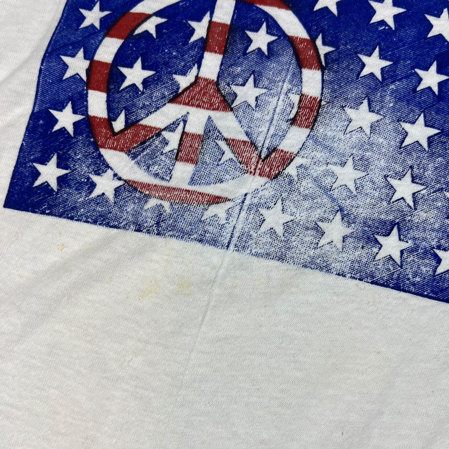 Vintage 1970s Hanes Peace America flag stars faded tee (M)