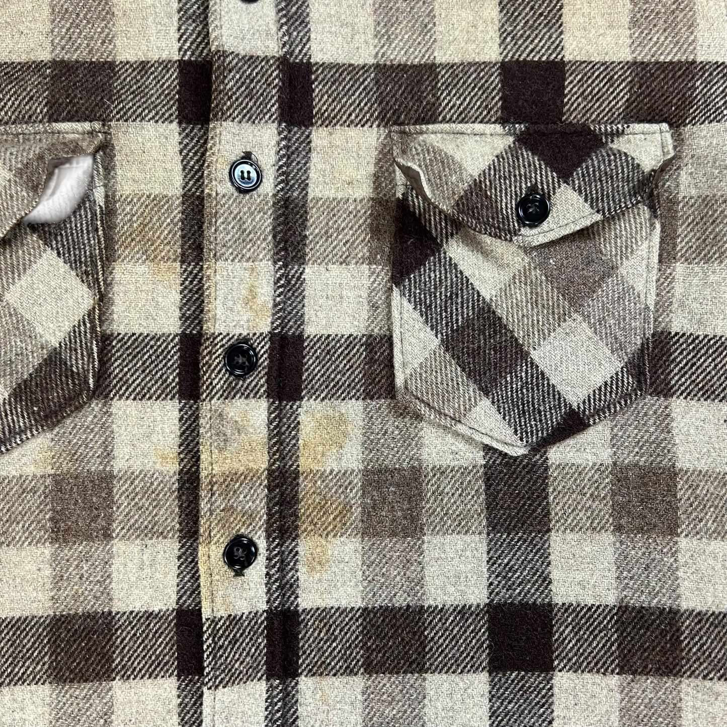 Vintage 1970s Woolrich plaid flannel button up (XL)