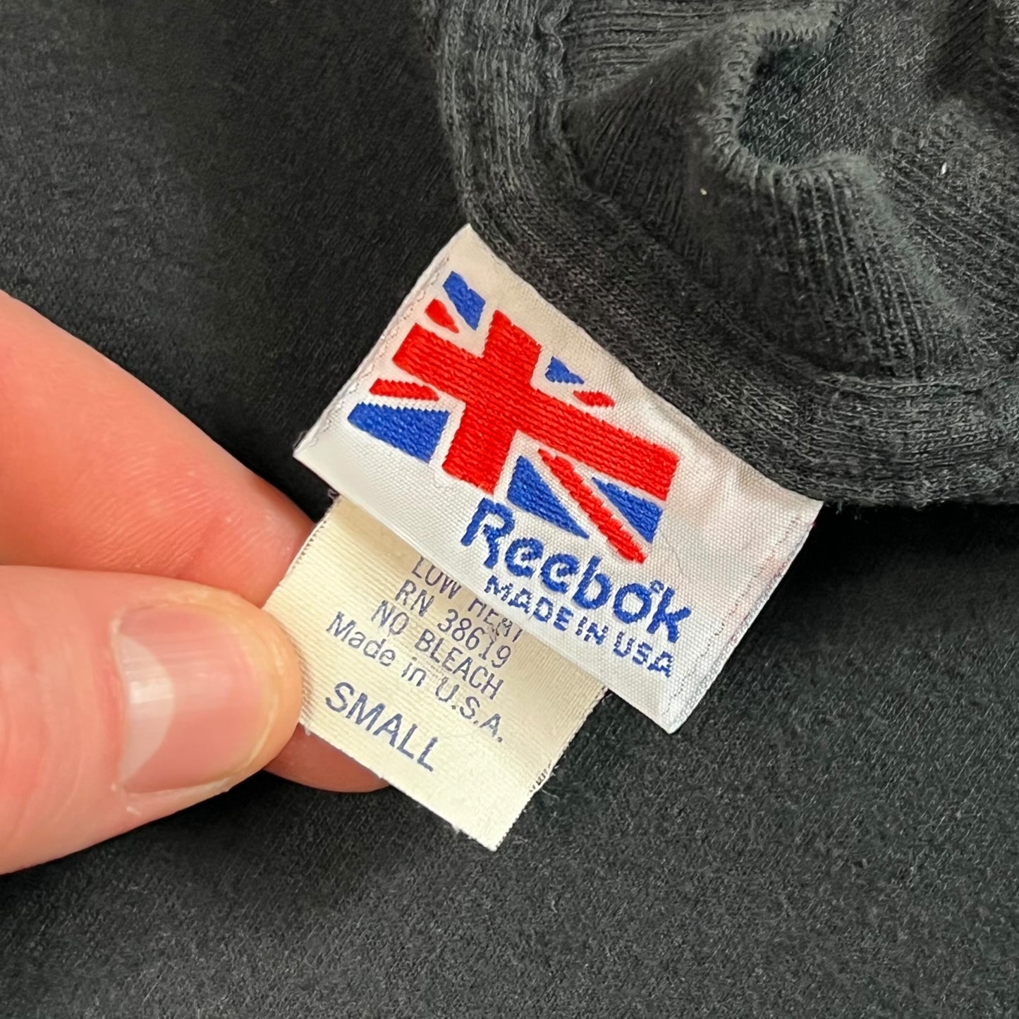 Vintage 80s Reebok spell out tee (S)