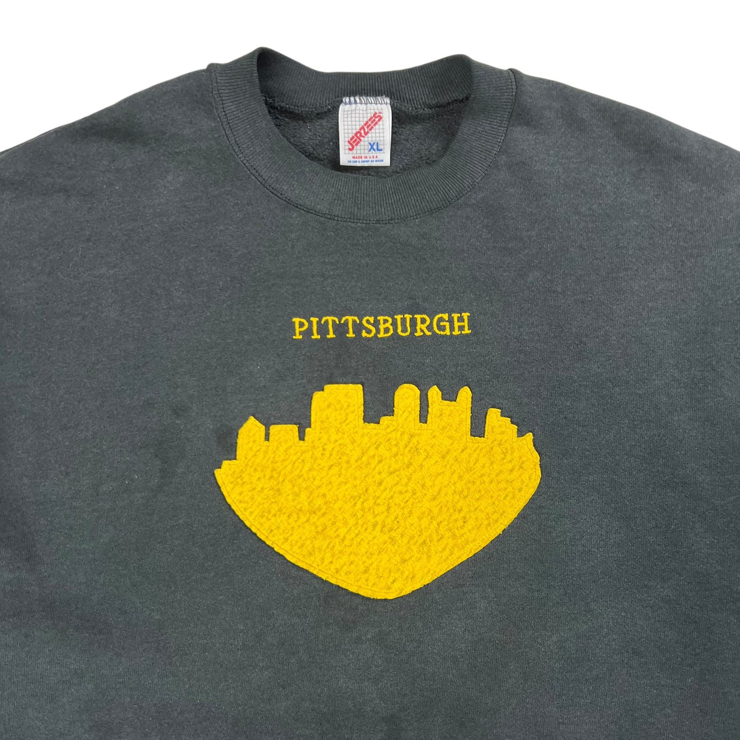 Vintage 90s Pittsburgh city crewneck (L)