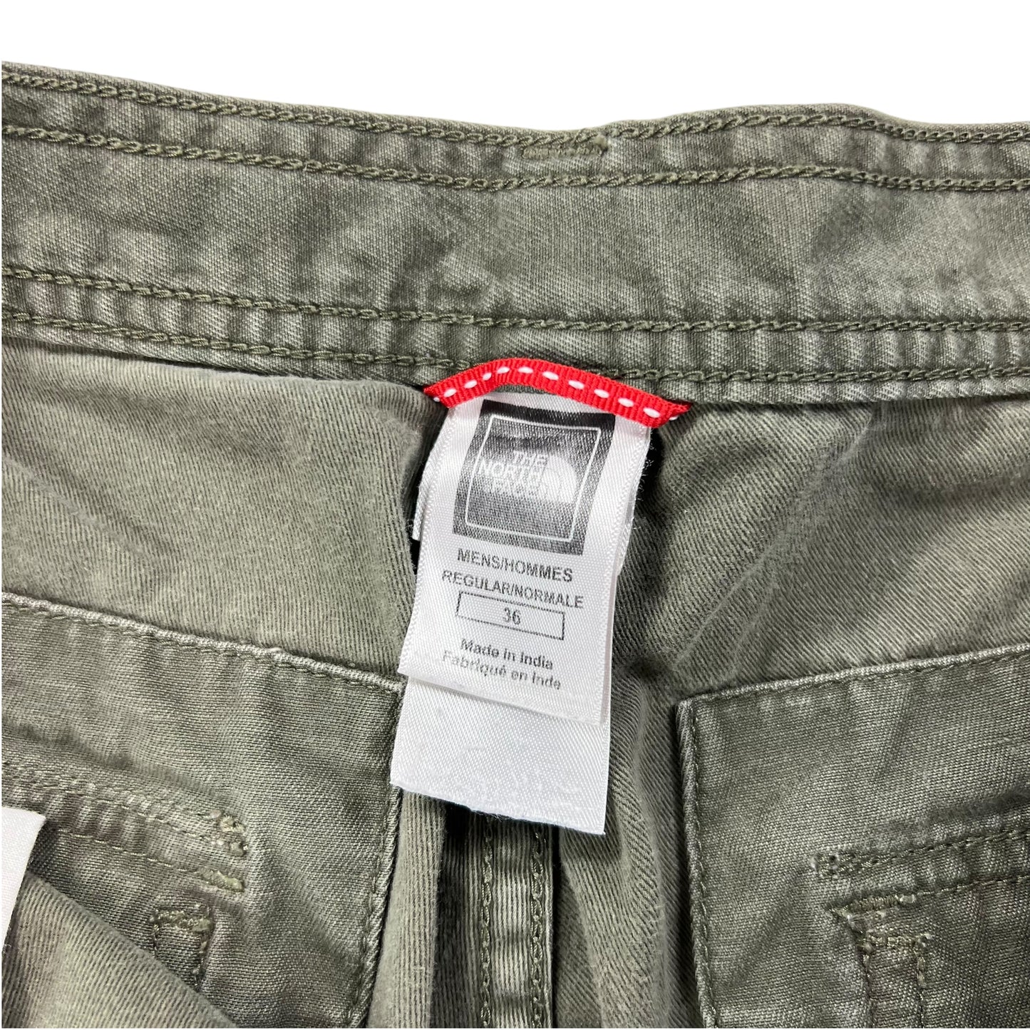 Vintage Y2K The North Face cargo shorts (34)