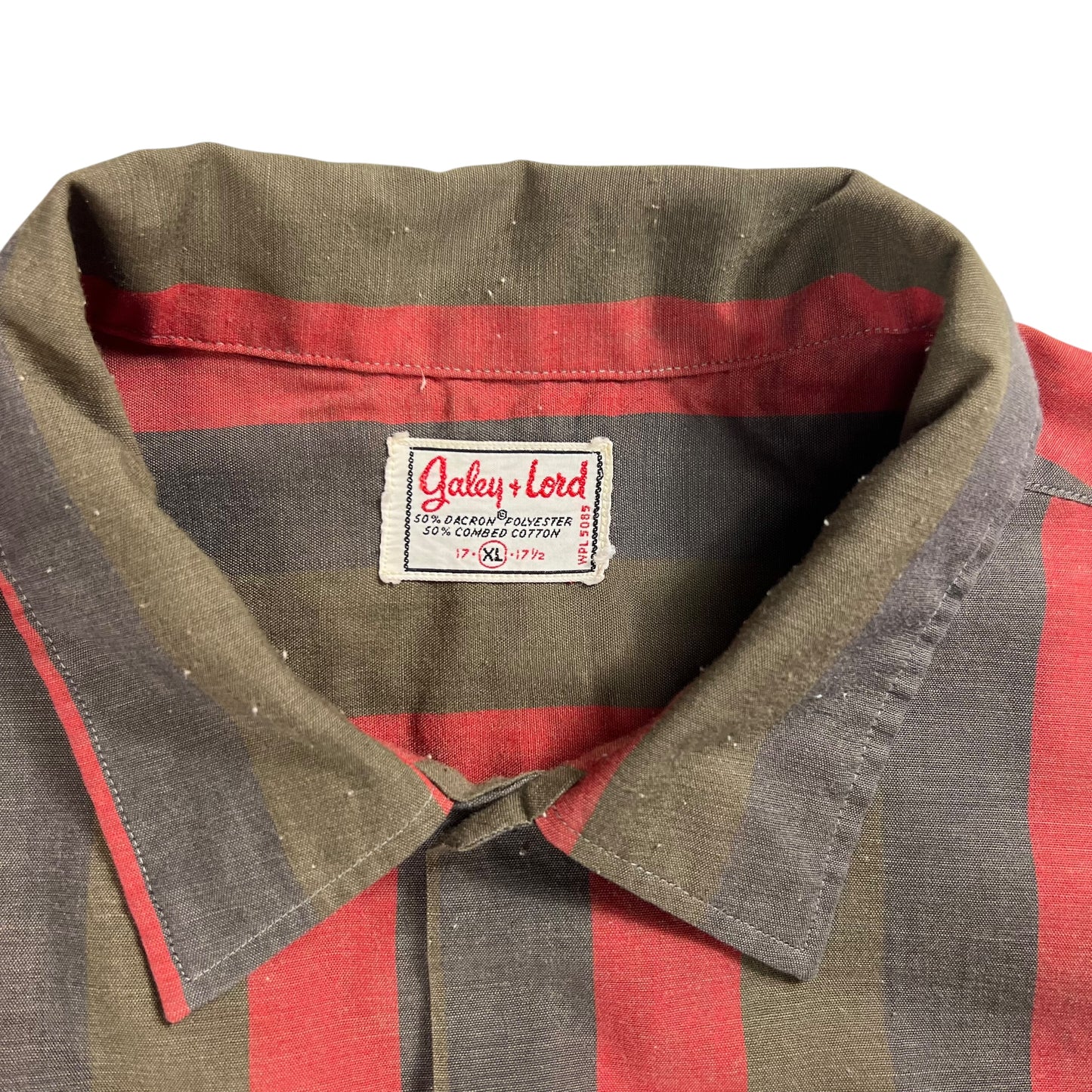 Vintage 1950s Galey + Lord striped button up shirt (XL)