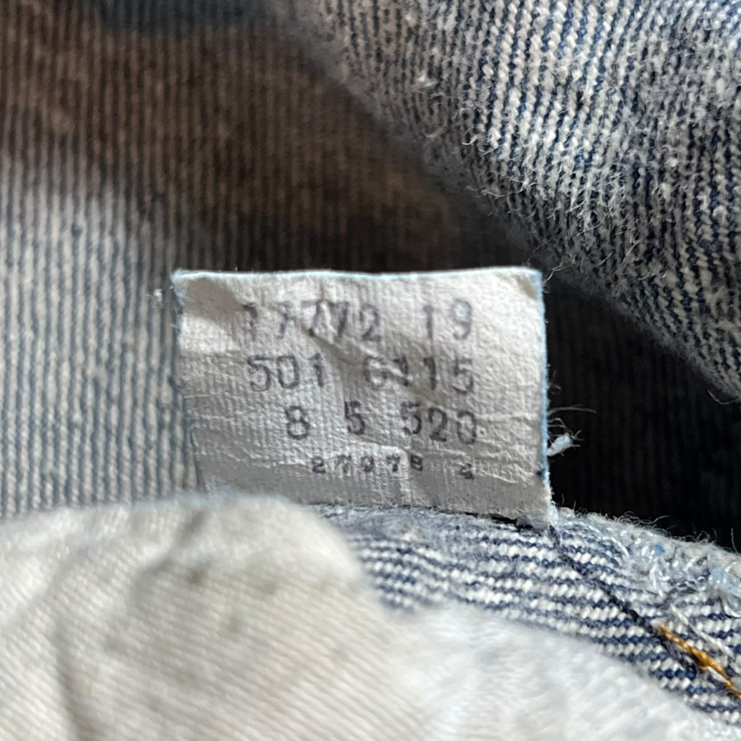Vintage 80s Levi’s honeycomb faded denim jeans (36x30)