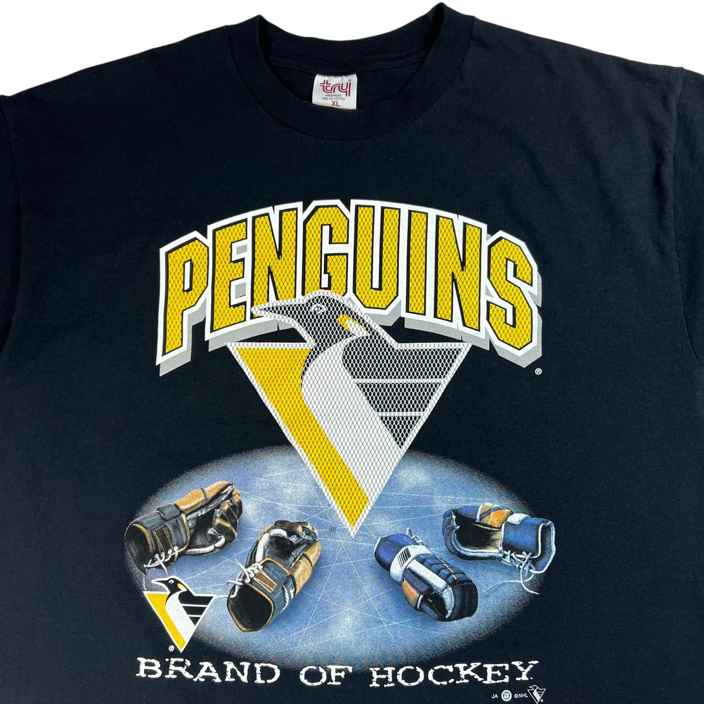 Vintage 90s Pittsburgh Penguins Brand of Hockey tee (XL)