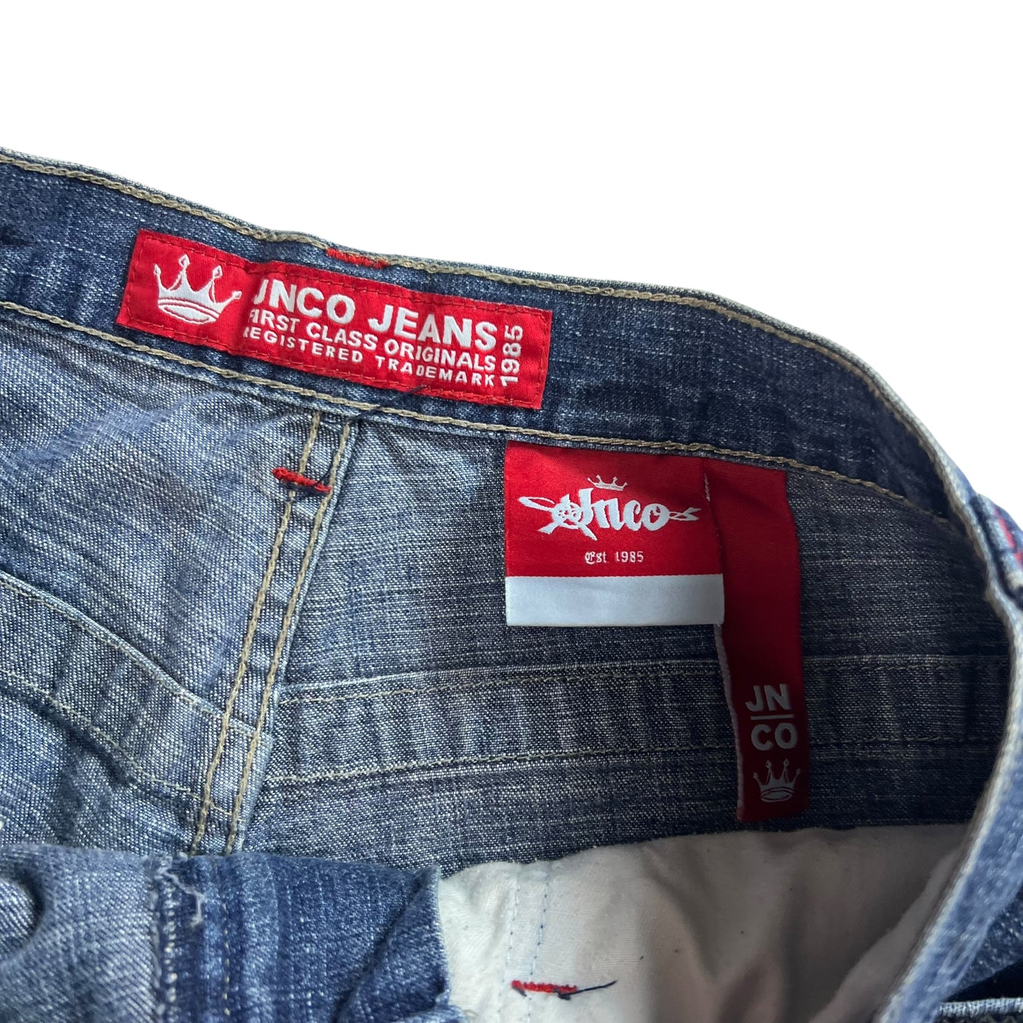 Vintage Y2K JNCO Jeans skull baggy denim shorts (29)