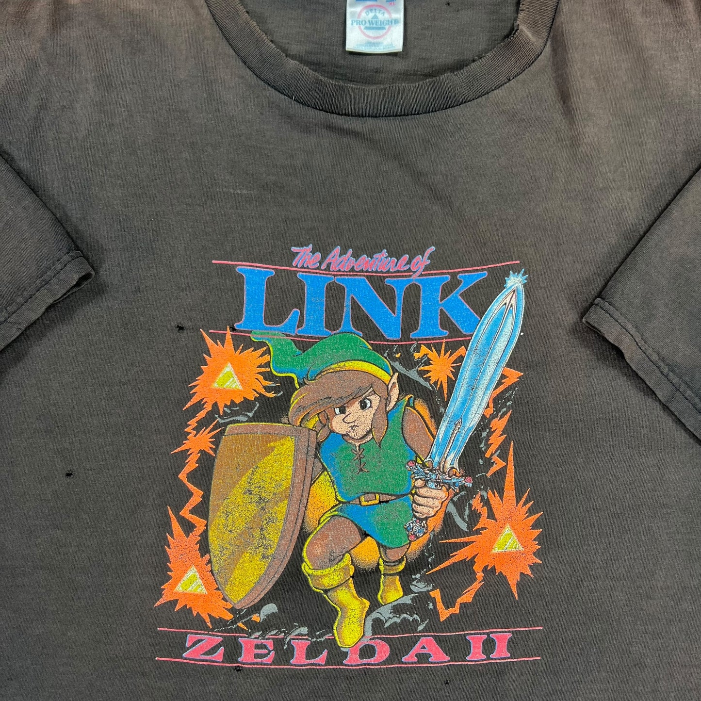 Vintage Y2K The Adventure of Link Zelda II faded video game tee (XL)