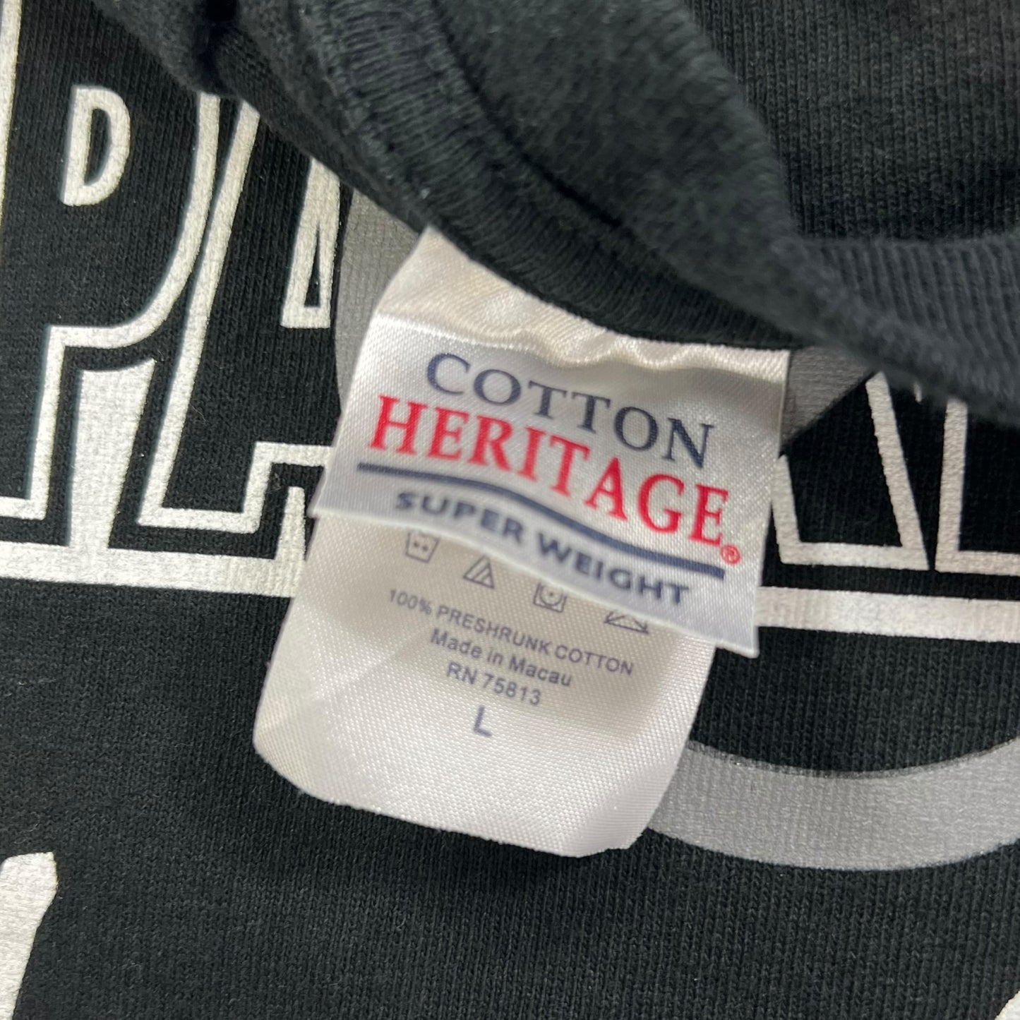 Vintage Y2K Oakland Raiders fuck the patriots tuck rule tee (L)
