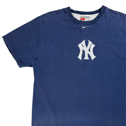 Vintage Y2K Nike New York Yankees center swoosh tee (L/XL)