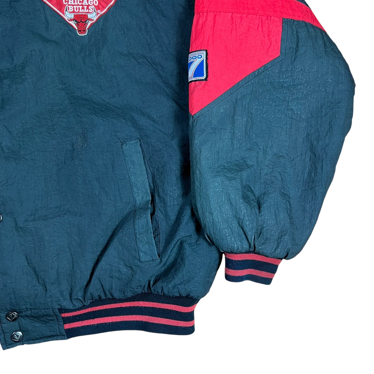 Vintage 90s Logo 7 Chicago Bulls puffer jacket (L)