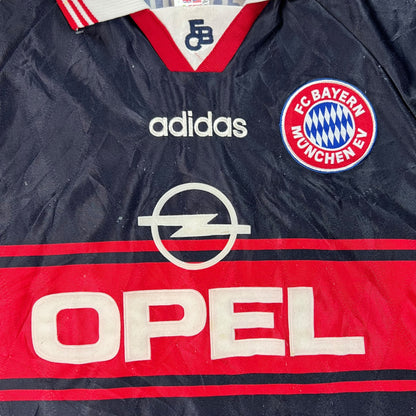 Vintage 90s Adidas Bayern München soccer jersey (S)