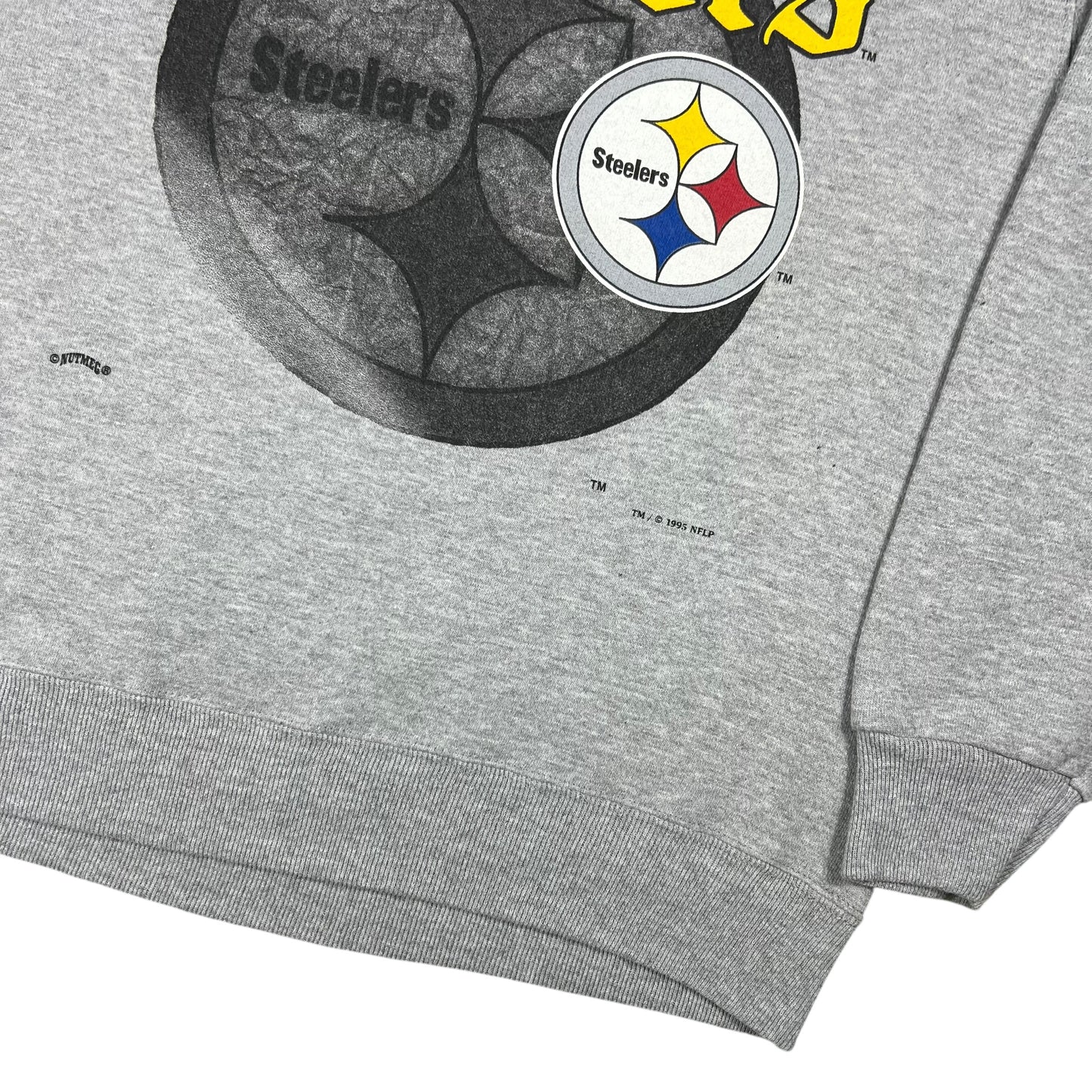 Vintage 1995 Nutmeg Pittsburgh Steelers Old English NFL crewneck (L)