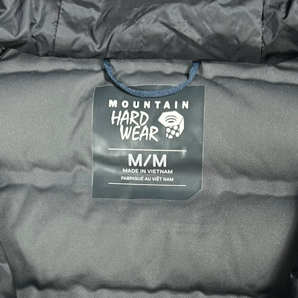2017 Mountain Hardwear Ghost Whisperer 800 fill down hoodie jacket (M)
