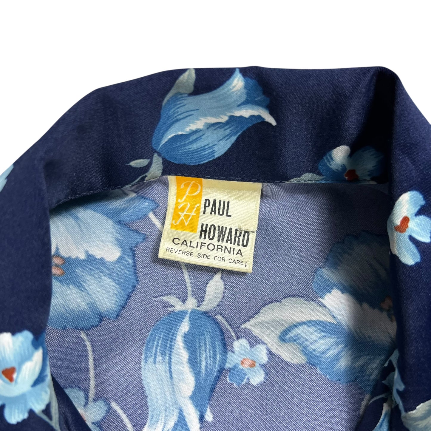 Vintage 80s Paul Howard Hawaiian long sleeve silky blend button up shirt (M)