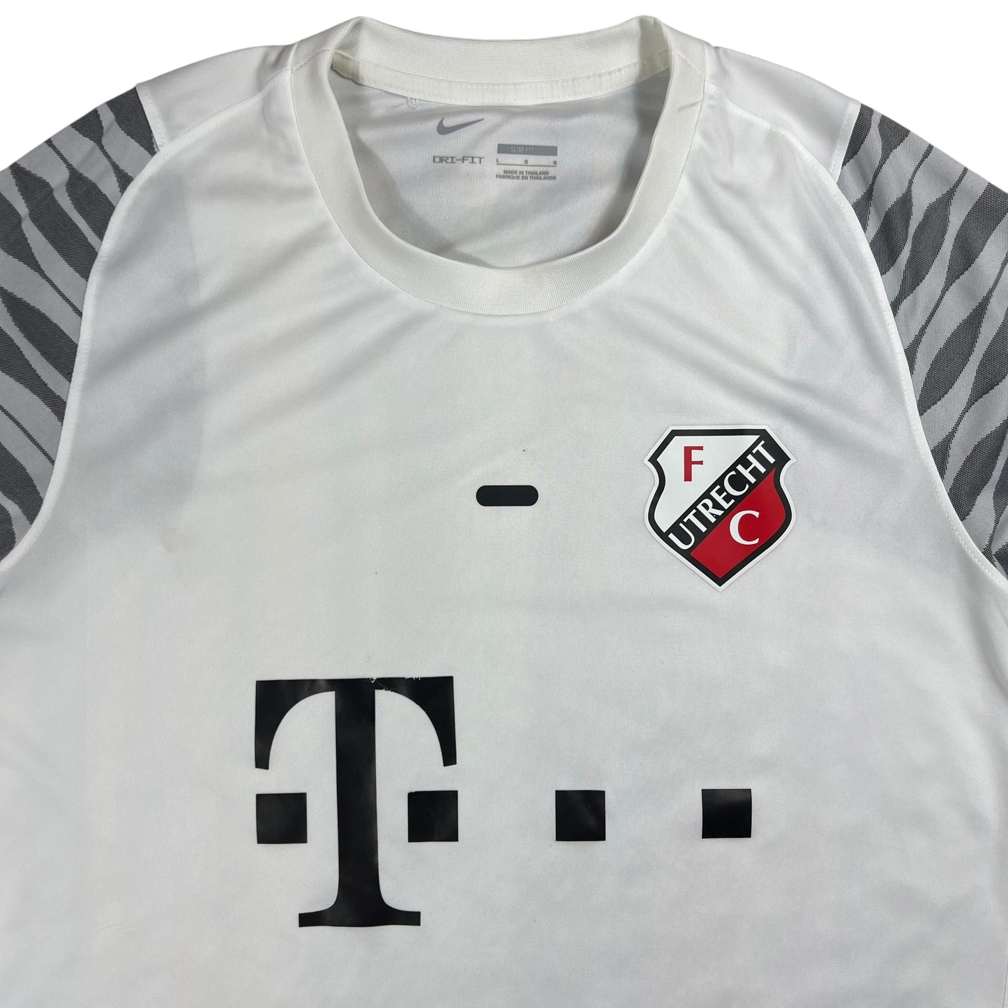 Y2K Nike Utrecht FC T Mobile soccer jersey (L)