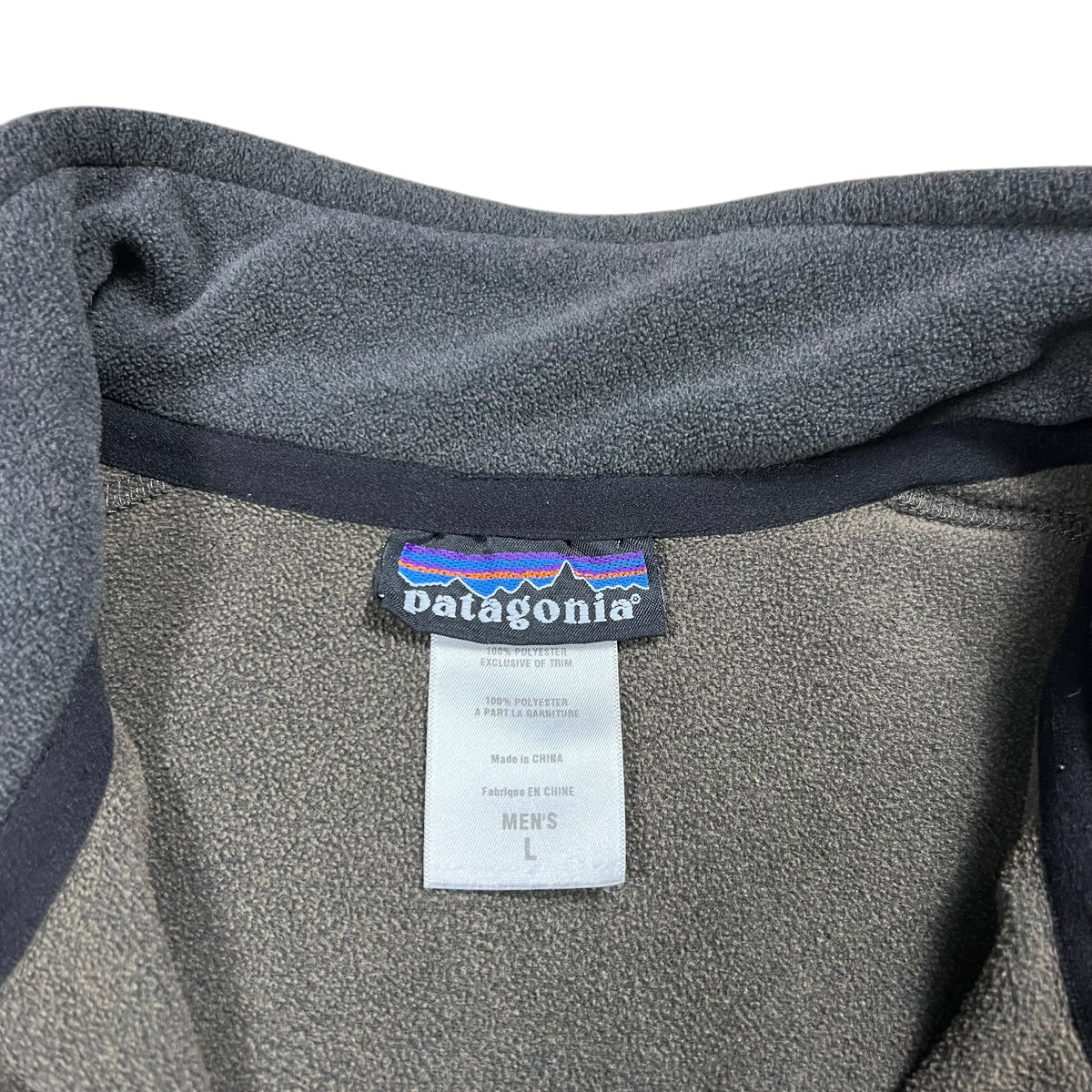 2009 Patagonia light weight brown faded zip up fleece jacket (L)