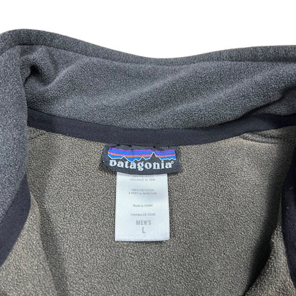 2009 Patagonia light weight brown faded zip up fleece jacket (L)