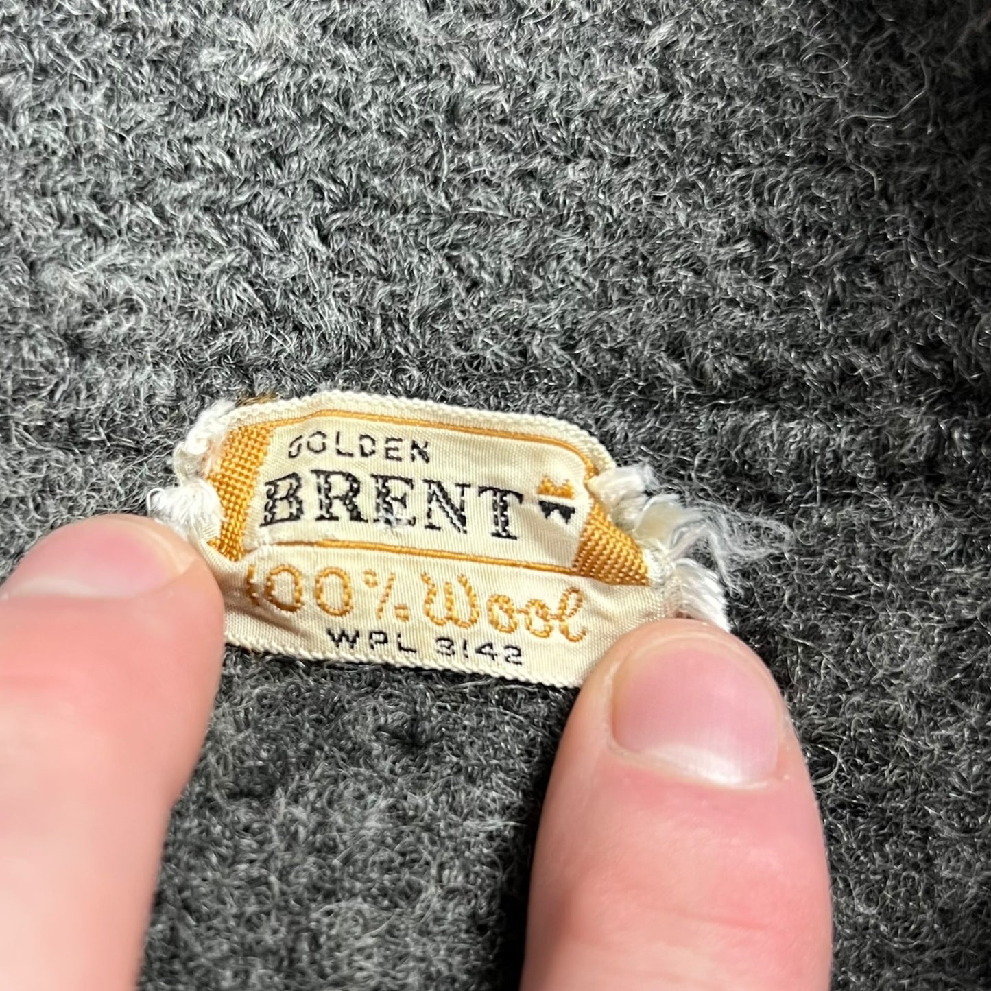 Vintage 1960s Golden Brent 100% wool shrunk cardigan sweater (S)