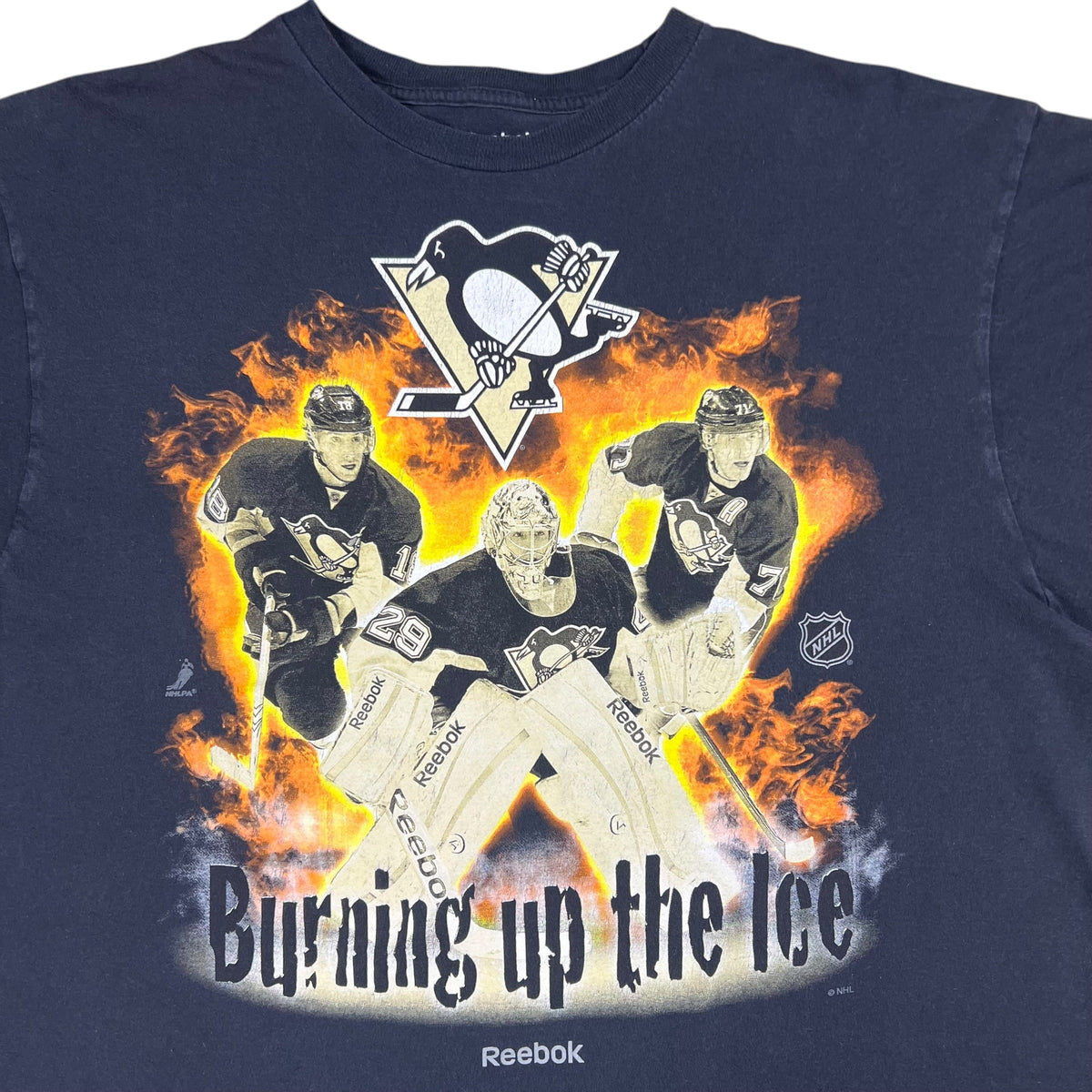 Vintage Y2K Pittsburgh Penguins Burning up the Ice flames NHL tee (XL)