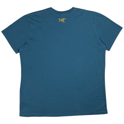 2015 Arc’Teryx geometric mountains graphic tee (XL)