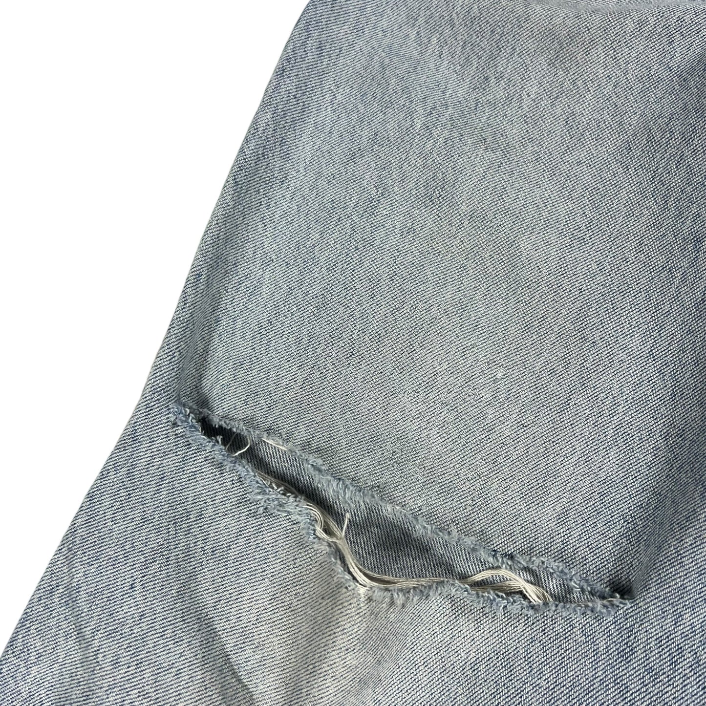Vintage Y2K Levi’s Silver Tabs distressed light wash tapered denim jeans (33x31)