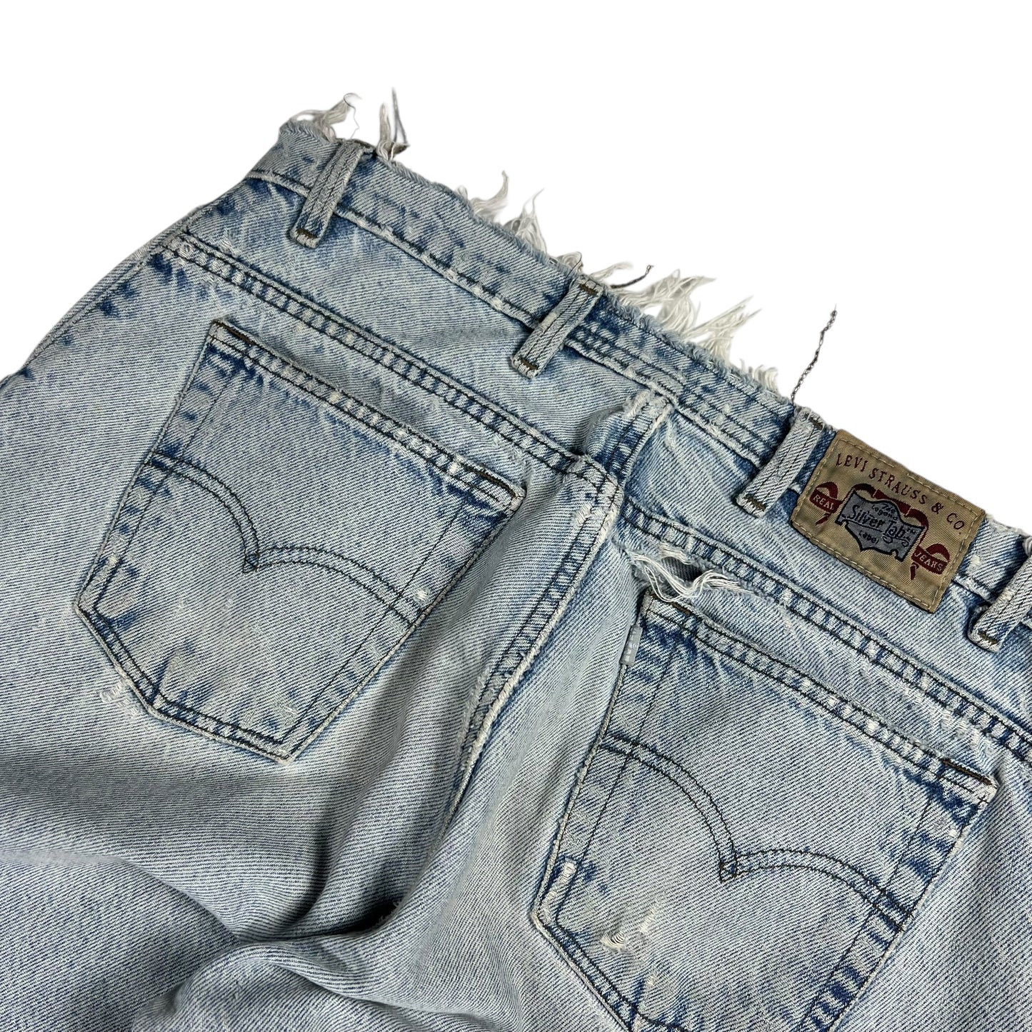 Vintage Y2K Levi’s Silver Tabs distressed light wash tapered denim jeans (33x31)