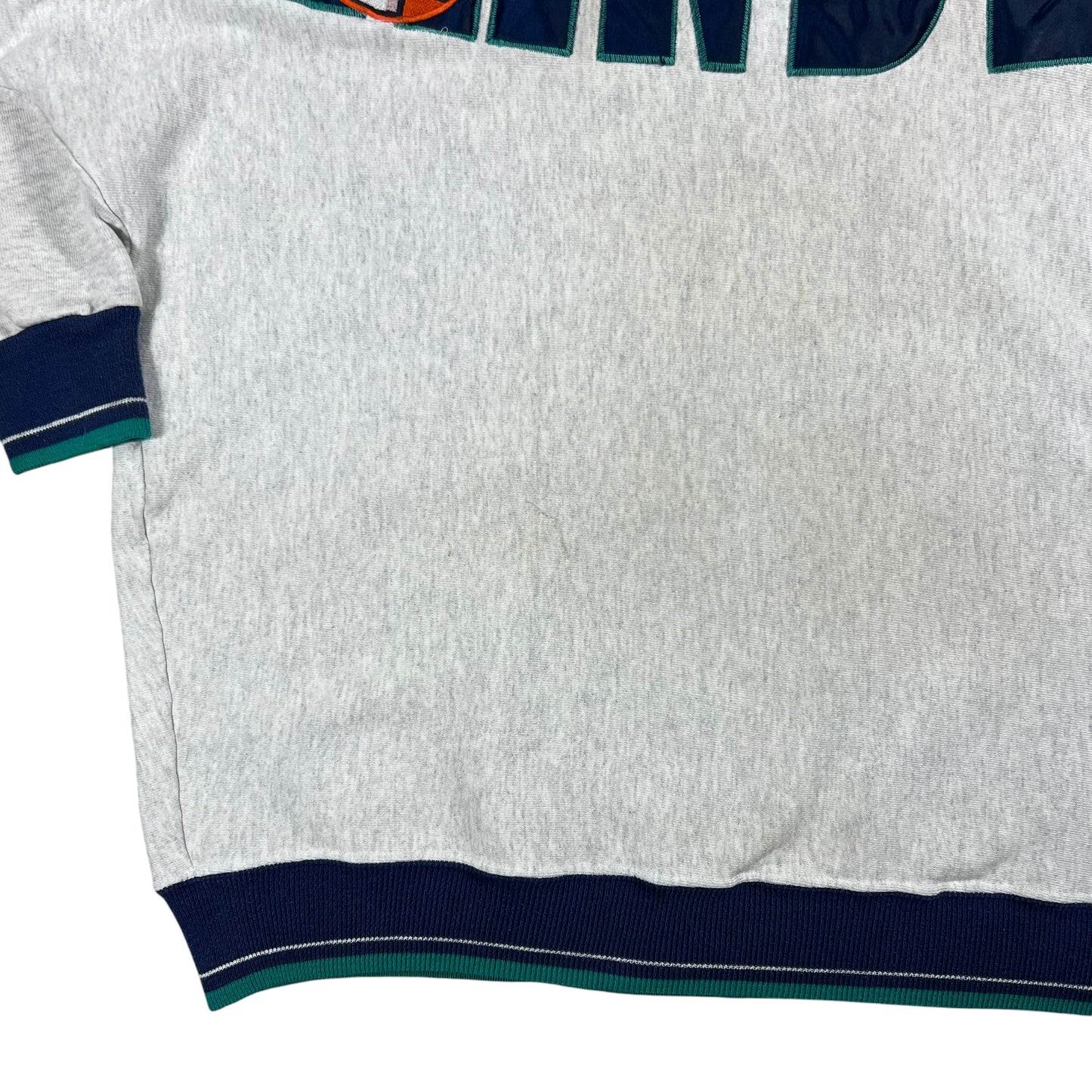 Vintage 90s Legends New York Islanders old logo spell out crewneck (XL)