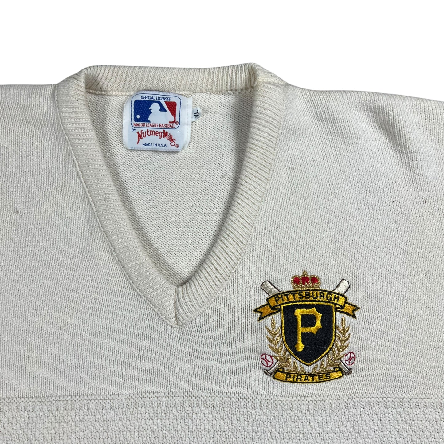Vintage 90s Nutmeg Pittsburgh Pirates MLB v neck sweater (XL)