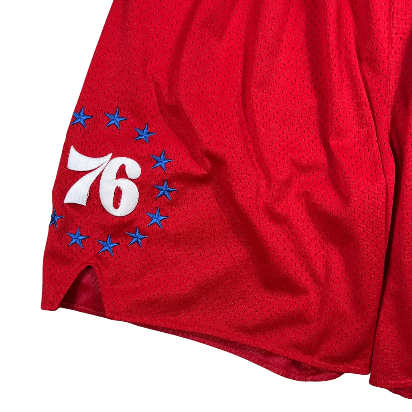 Vintage Y2K Nike Philadelphia 76ers Swingman NBA shorts (XL)