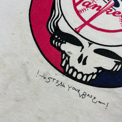 Vintage 1998 Grateful Dead New York Yankees World Champs Steal Your Face faded band tee (L)