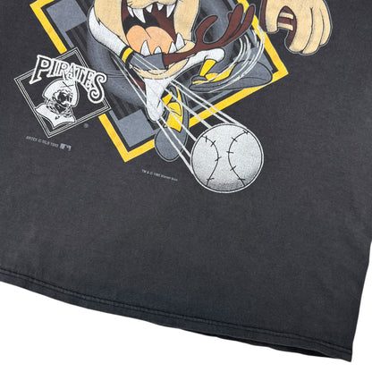 Vintage 1993 Pittsburgh Pirates Looney Tunes Taz Tasmanian Devil faded tee (L)