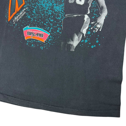 Vintage 1990 Starter San Antonio Spurs David Robinson faded NBA tee (L)