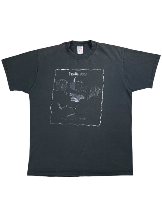 Vintage 90s Pearl Jam Boundless faded band tee (L)