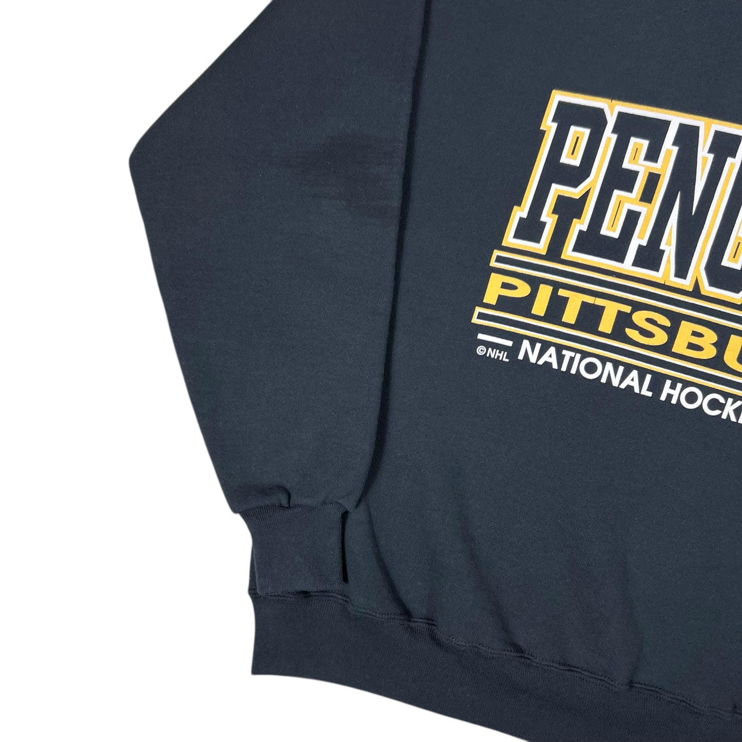 Vintage 90s Russell Athletic Pittsburgh Penguins NHL faded crewneck (XL)