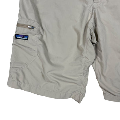 2011 Patagonia cargo guide shorts (36)