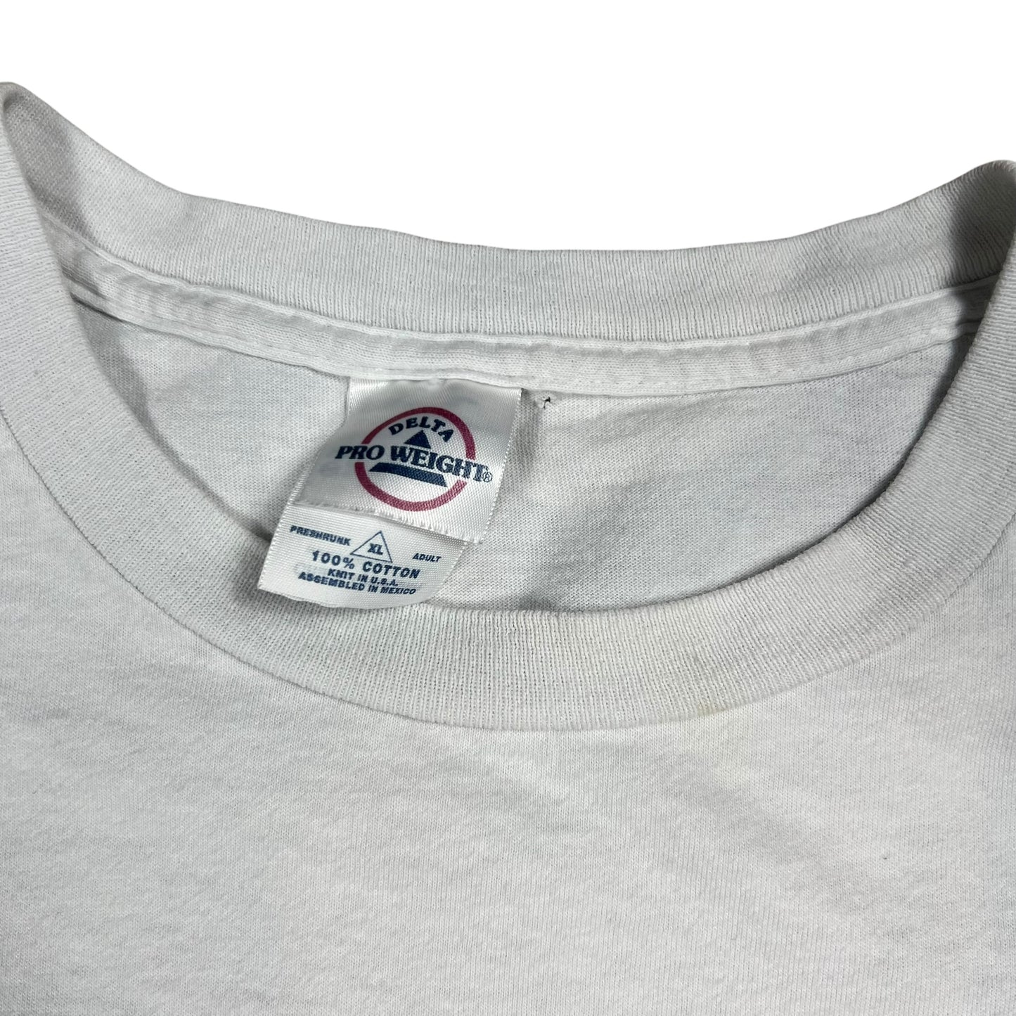 Vintage Y2K FRIENDS DON’T LET FRIENDS VOTE REPUBLICAN tee (L)