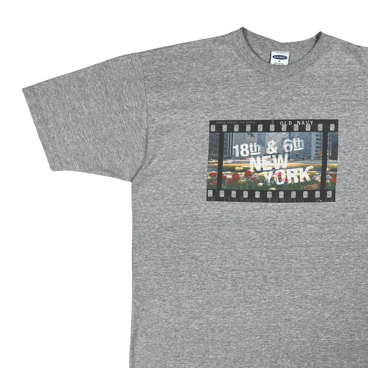 Vintage 90s Old Navy New York City 18th & 6th film graphic tee (M/L)