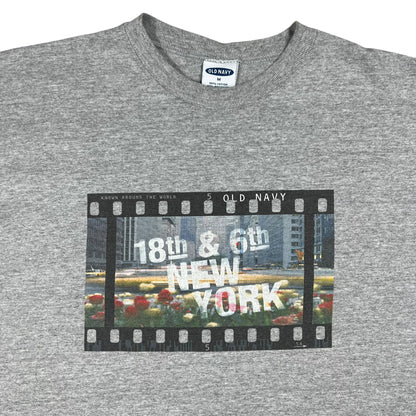 Vintage 90s Old Navy New York City 18th & 6th film graphic tee (M/L)