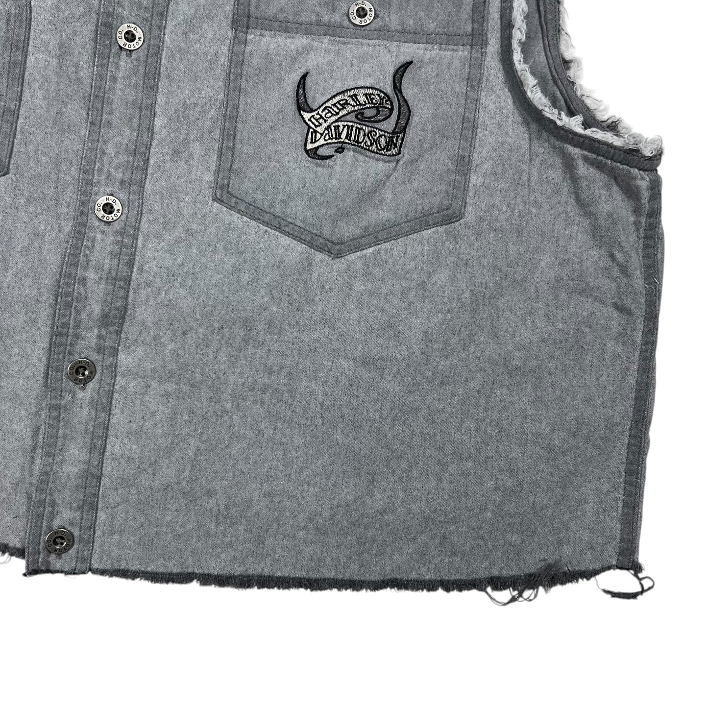 Vintage Y2K Harley Davidson Mogtorcycles skull cut off denim jacket vest (M/L)