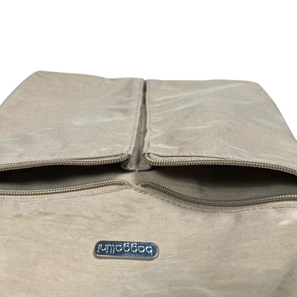 Vintage Y2K baggallini multi pocket cross shoulder beige bag