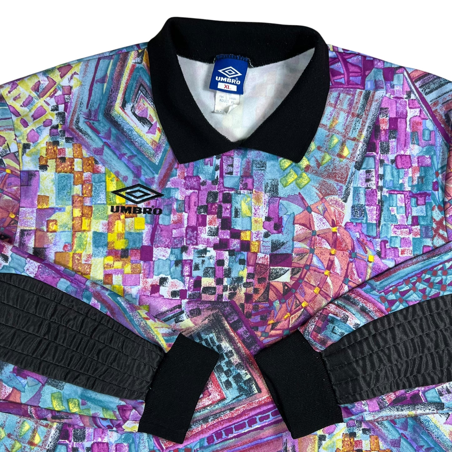 Vintage 90s Umbro all over print goalie soccer jersey (XL)