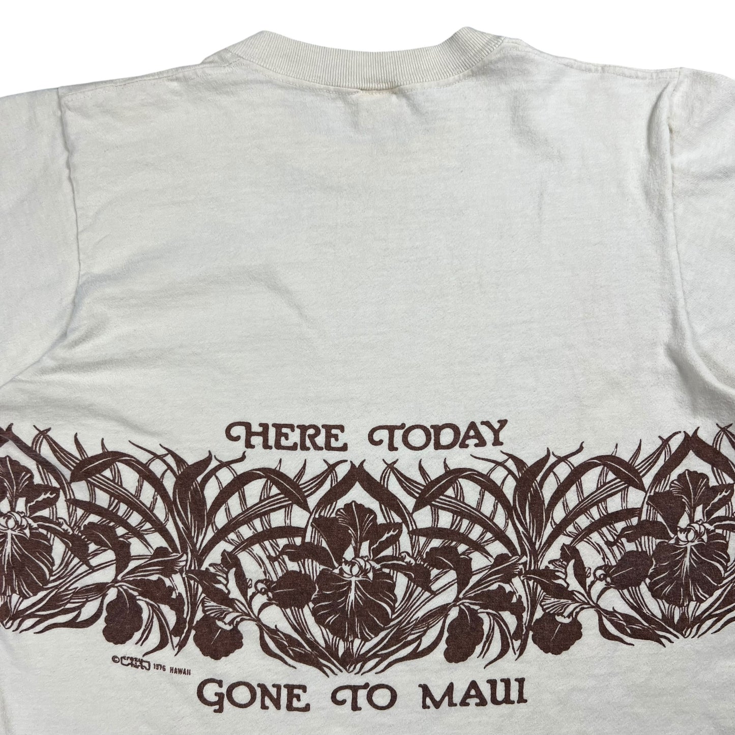 Vintage 1976 Crazy Shirts Here Today Gone To Maui wrap around tee (M)