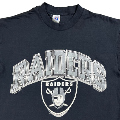 Vintage 1990 Logo 7 Oakland Raiders NFL tee (M)