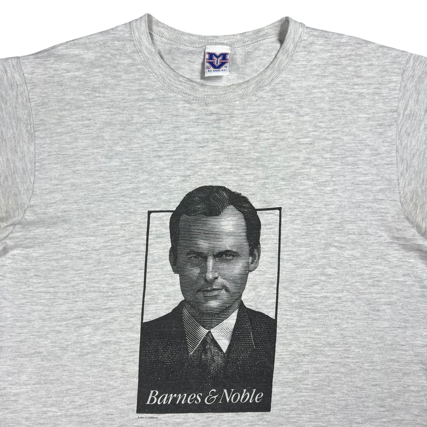 Vintage 90s Barnes & Noble John Grisham author books tee (XL)