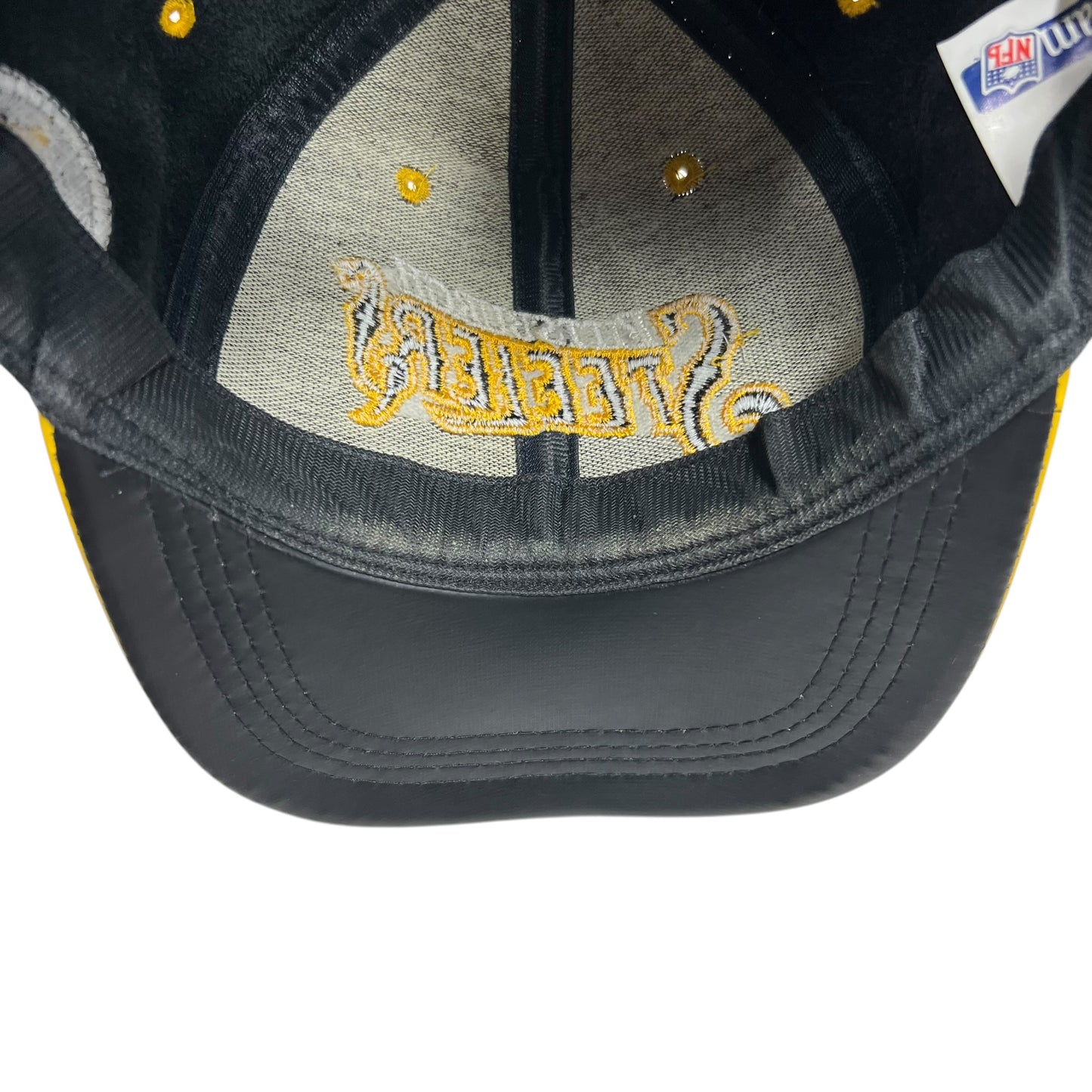 Vintage 90s Pittsburgh Steelers NFL branded leather SnapBack