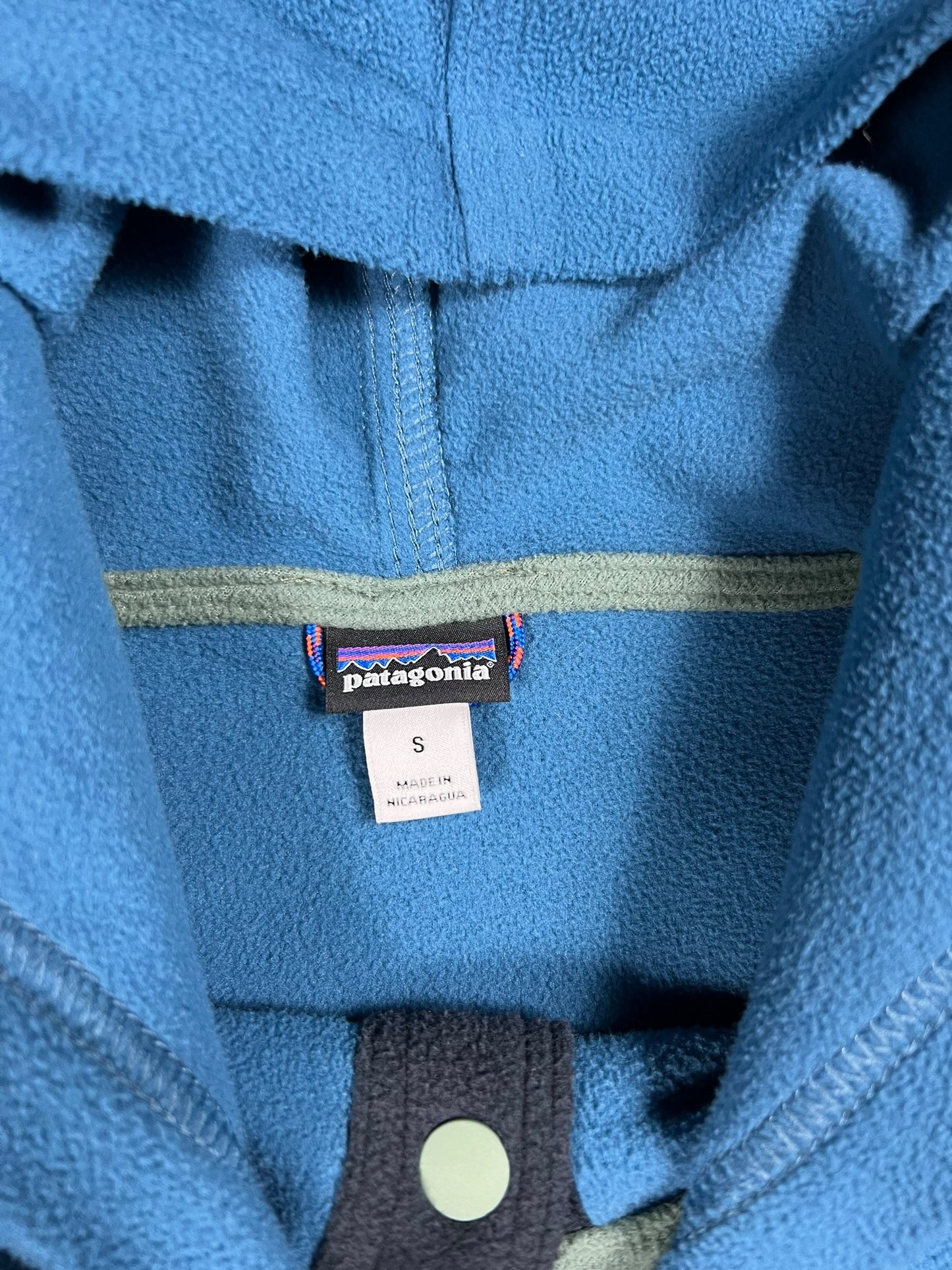 2022 Patagonia women’s early rise Snap T micro fleece anorak hoodie (S)