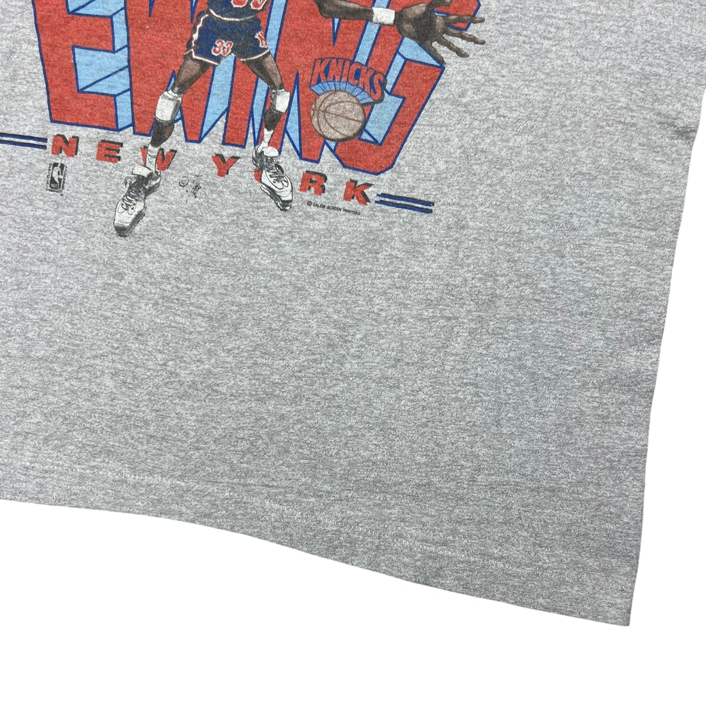 Vintage 90s Salem Sportswear New York Knicks Patrick Ewing caricature tee (L)